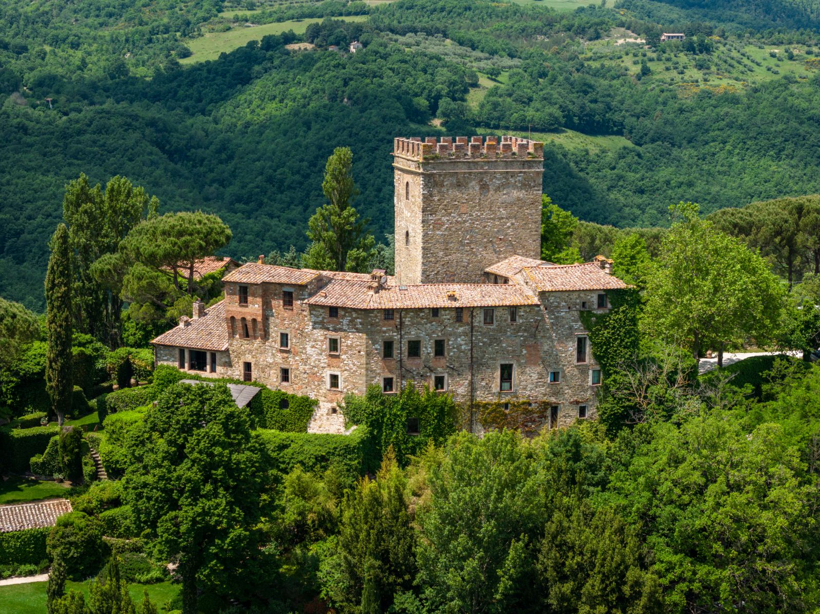 View 2 Castello di Polgeto in Umbria