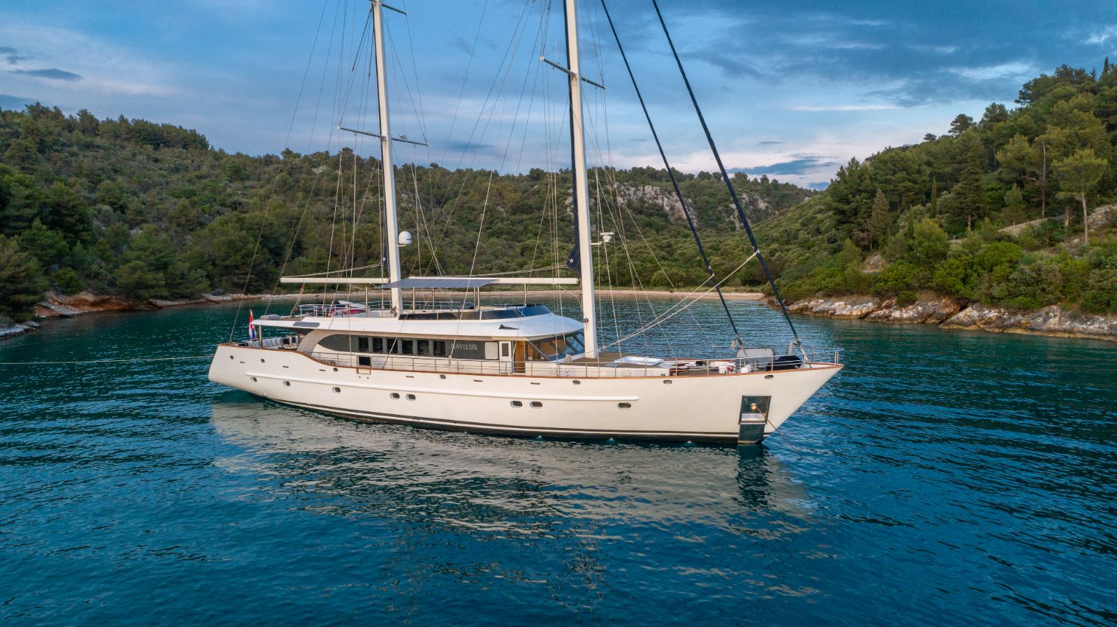 Exterior view of the Navilux gulet in Croatia