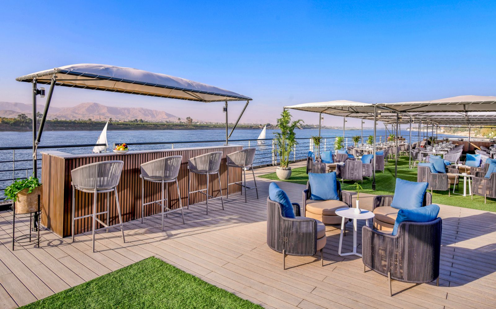 Alfresco seating at the bar onboard the Historia boutique Nile cruise hotel in Eypt