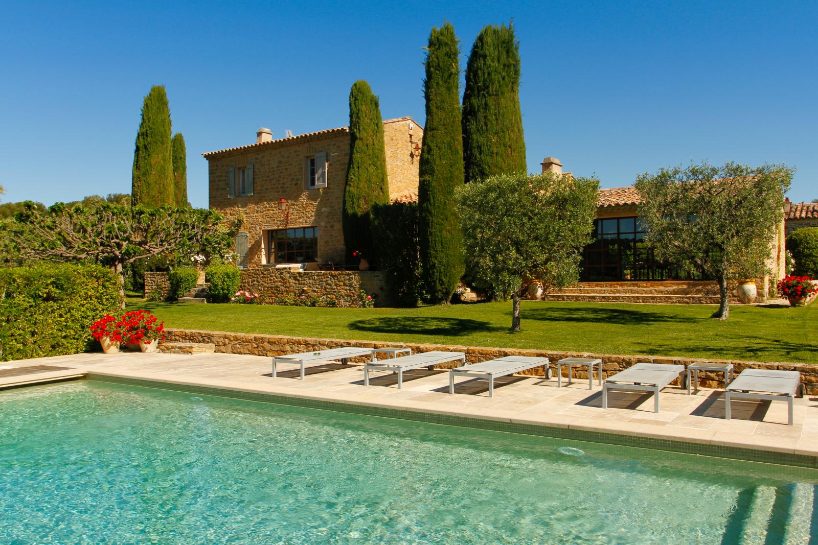 Villa Rentals France Cote d'Azur | Red Savannah