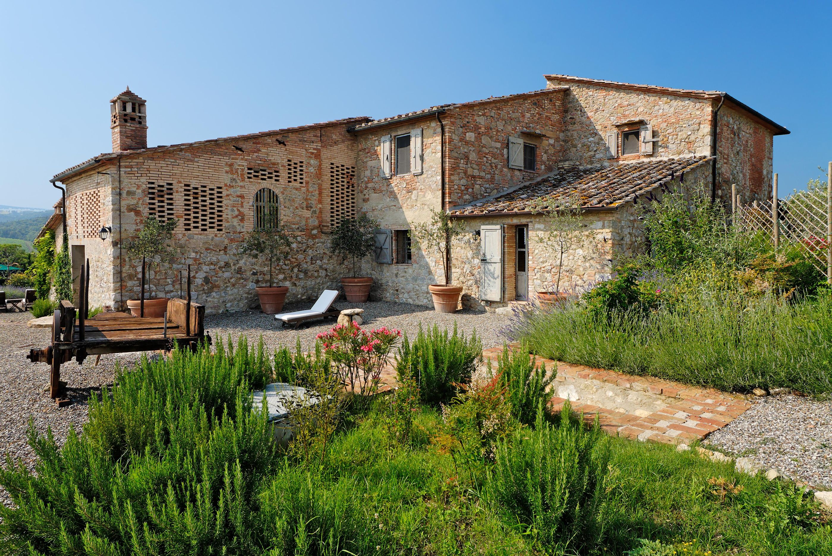 Exterior of Villa San Barberino, Tuscany