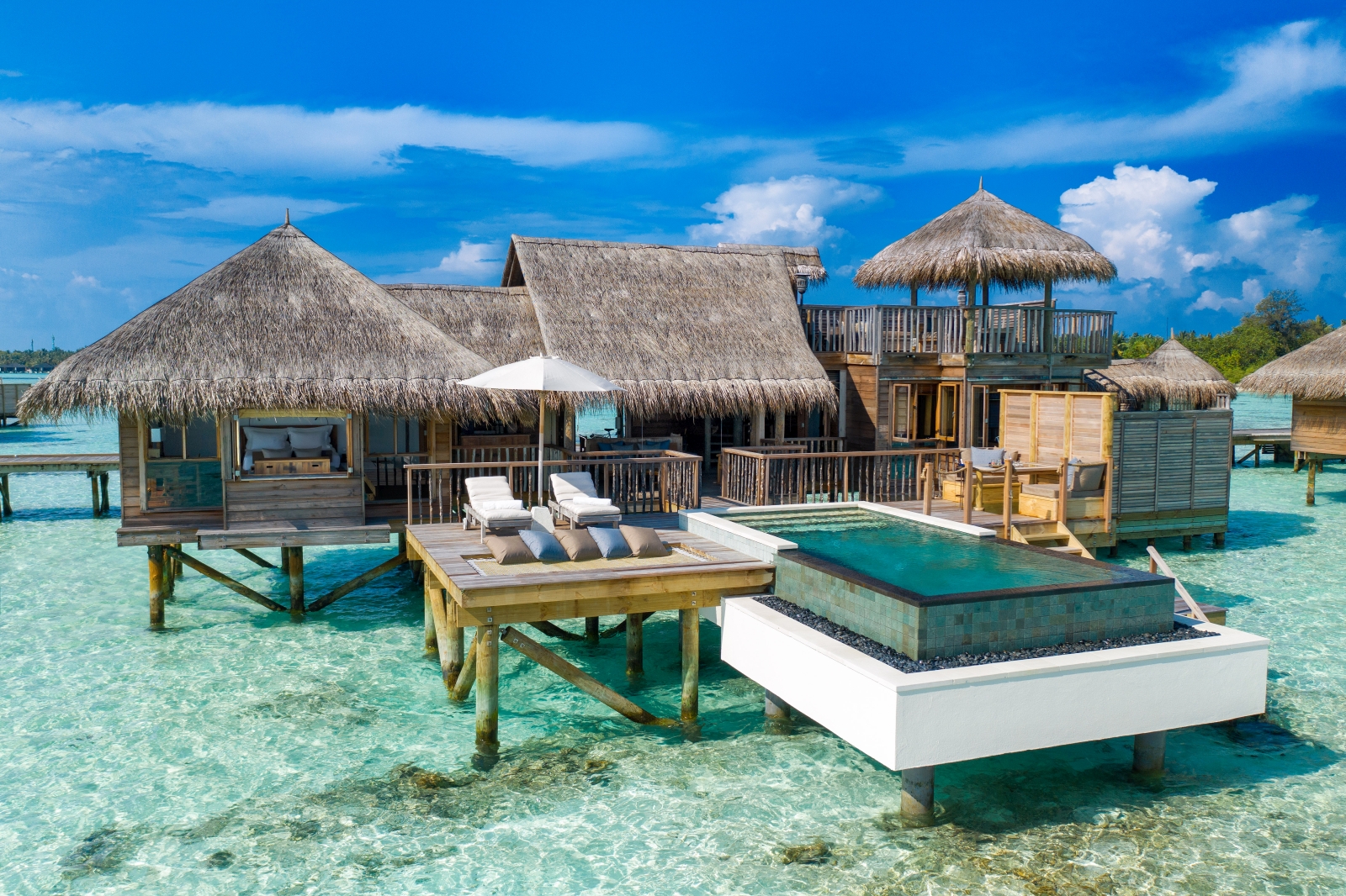 luxury hotel in maldives