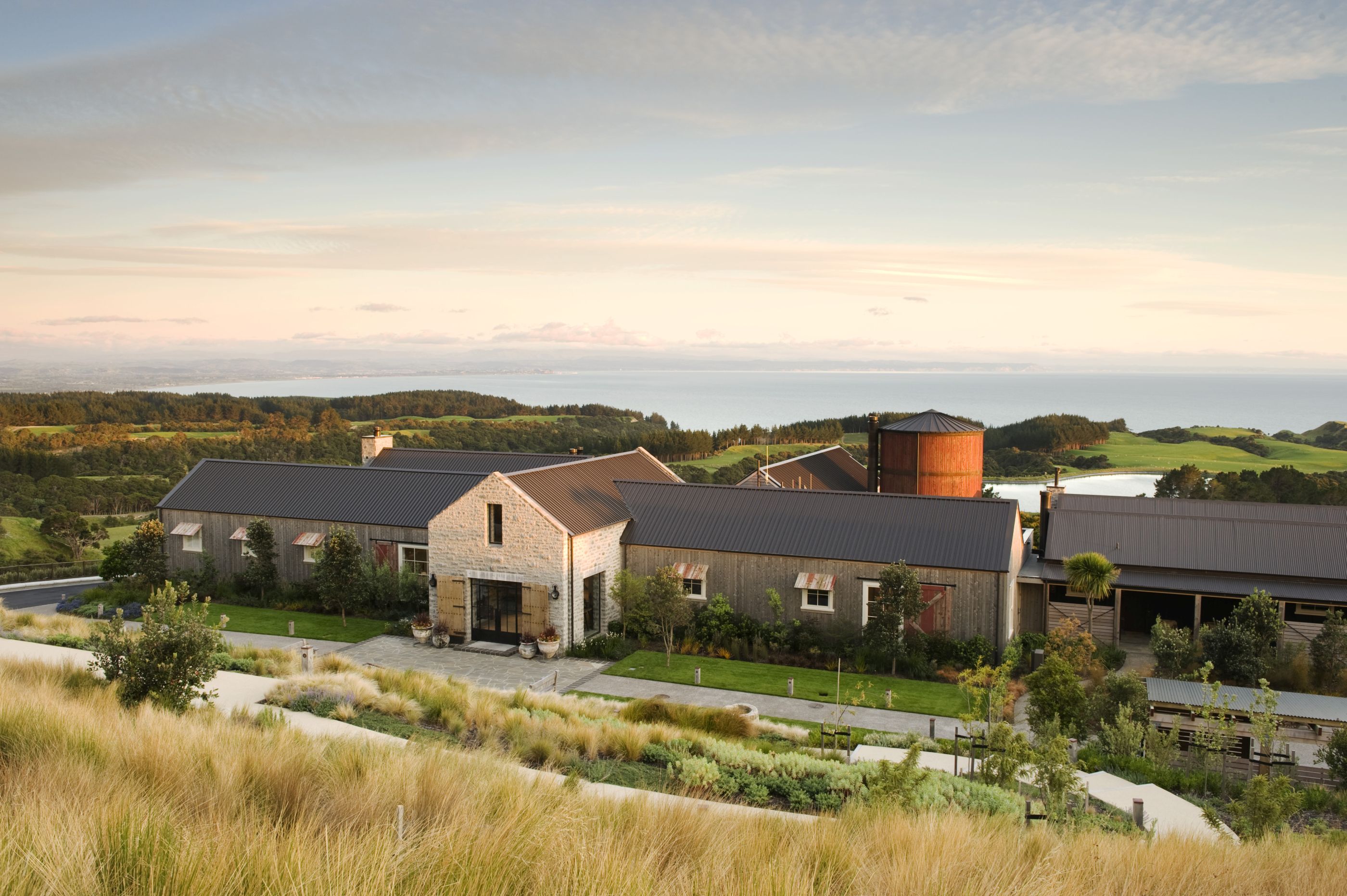 the-farm-at-cape-kidnappers-hawkes-bay-new-zealand-hotels-red-savannah