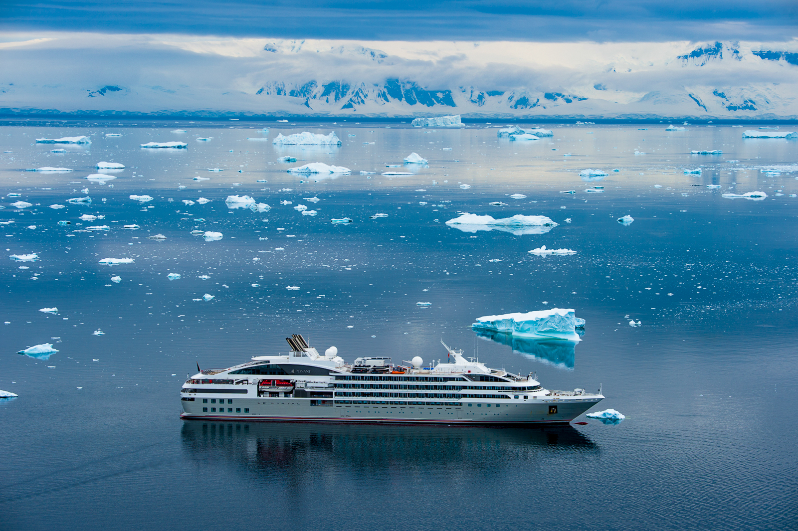 Le Lyrial | Ponant Antarctica | Red Savannah