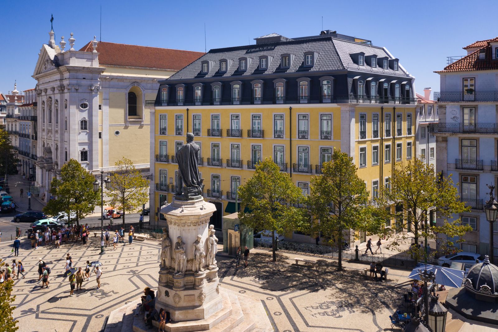 Bairro Alto Hotel 5 Boutique Luxury Hotel In Lisbon Red Savannah   Bairro Alto Lisbon Exterior Day 