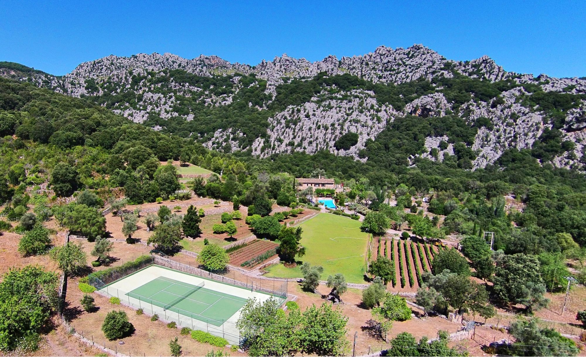 Exterior with facilities of Villa Poligono, Mallorca