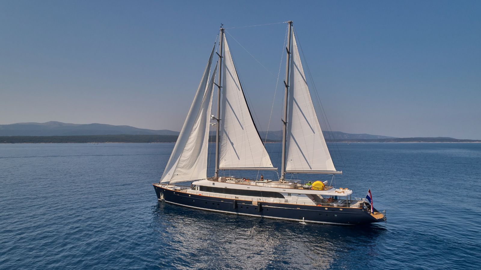 Dalmatino | Croatia Luxury Yacht Charter | Red Savannah